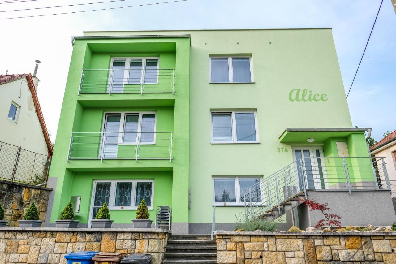 Vila Alice Лугачовице Экстерьер фото